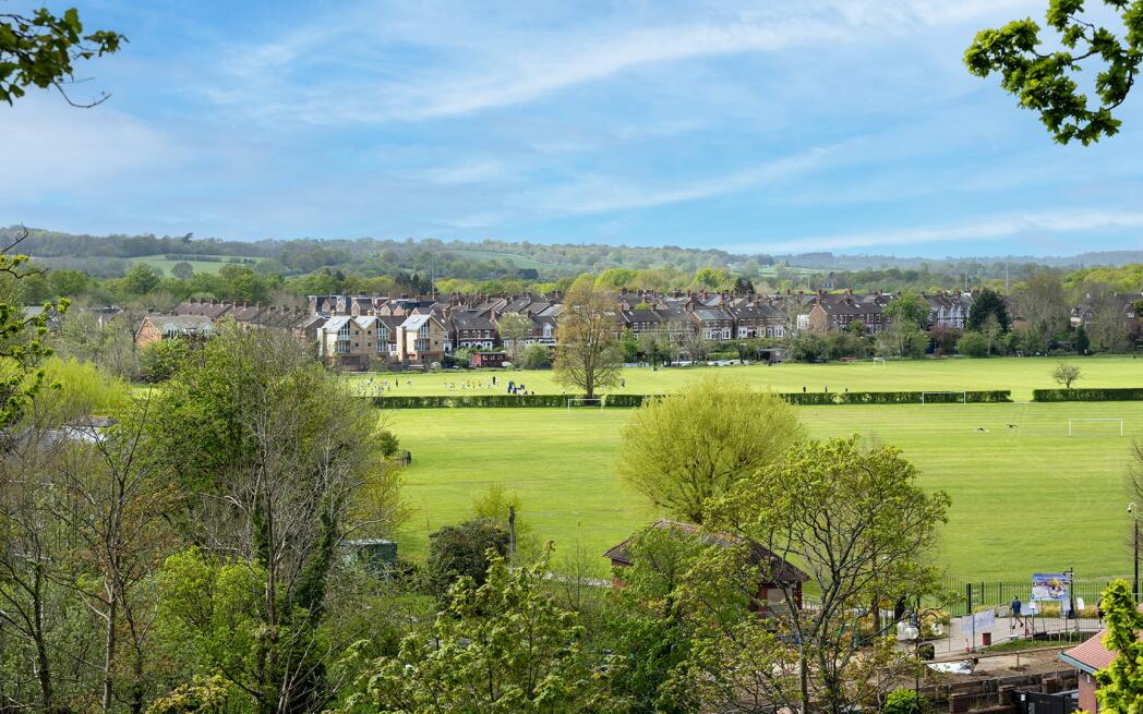 Bourne Lodge 23
