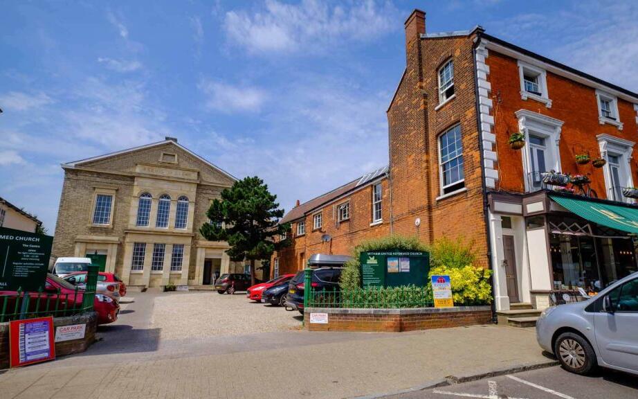 Mill Green Lodge 16