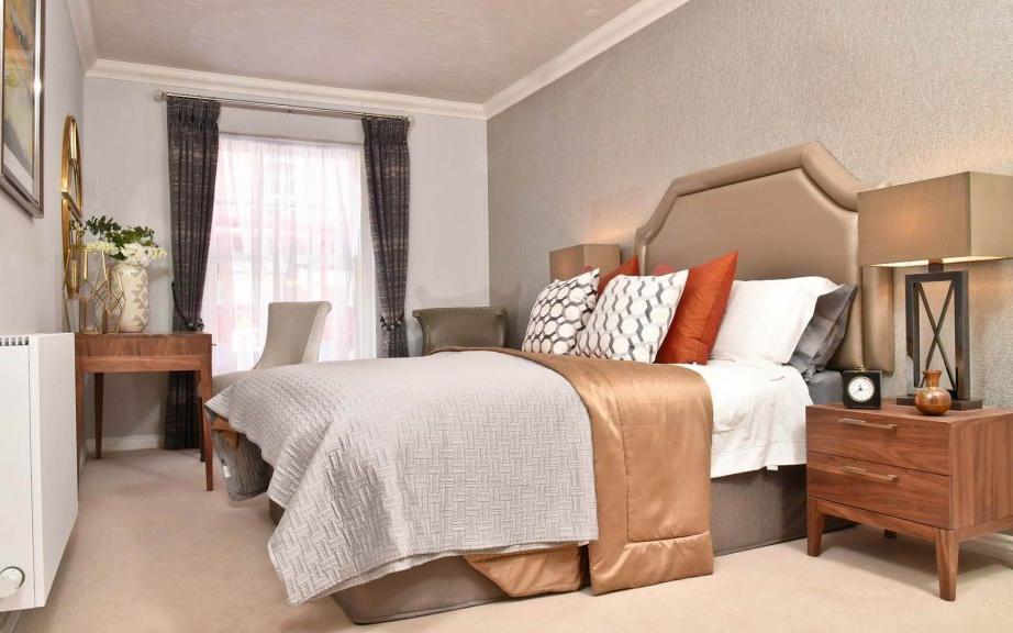 Sarum Lodge 6