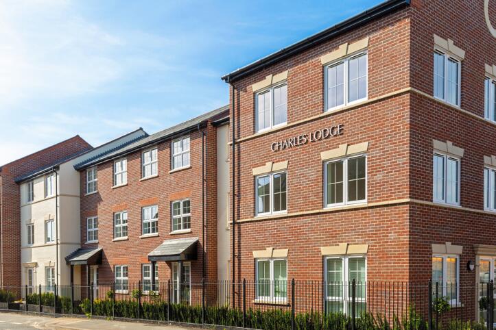 Charles Lodge Evesham front elevation 1920x1080   No signage