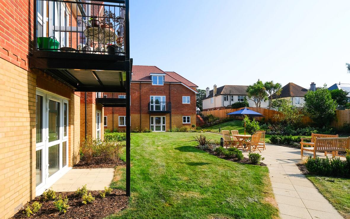 Communal Gardens at Saxon Lodge 3