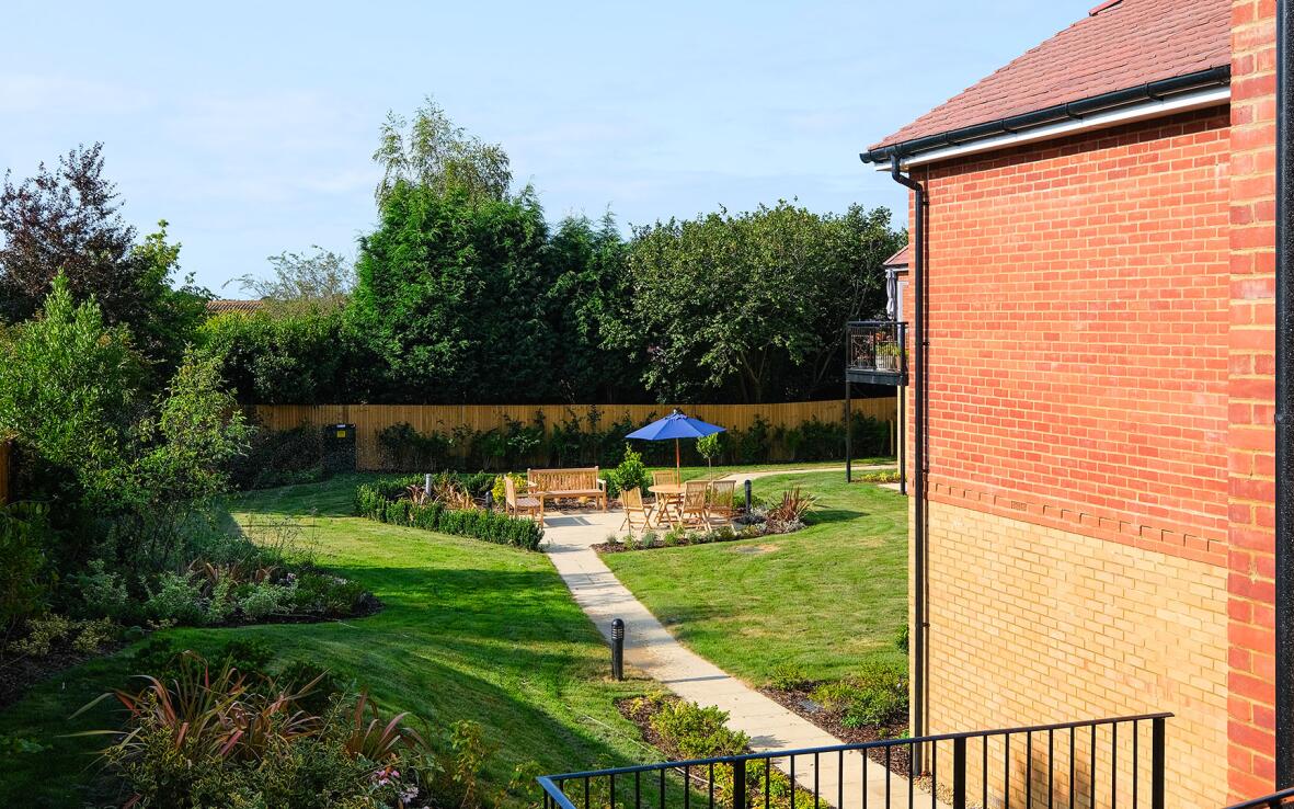 Communal Gardens at Saxon Lodge 4