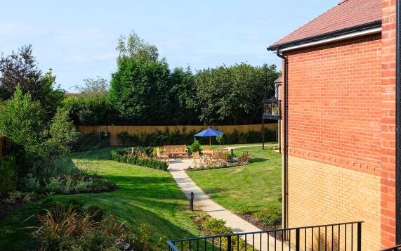 Communal Gardens at Saxon Lodge 4