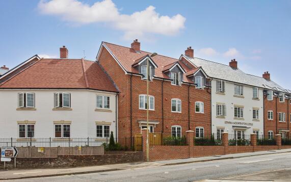 Front elevation at Edwina Mountbatten Lodge, Romsey 1920x1080