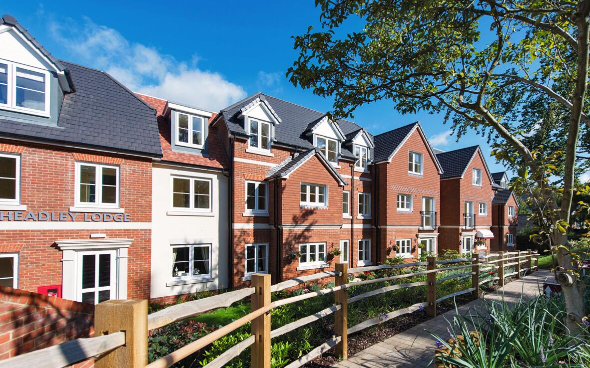 Headley Lodge, Ashtead front elevation 1920x1080   No signage