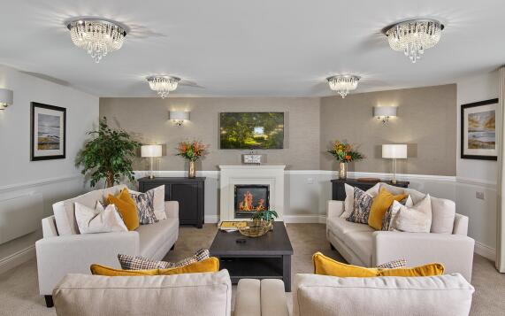 Residents' Lounge at Edwina Mountbatten Lodge, Romsey 1920x1080 2