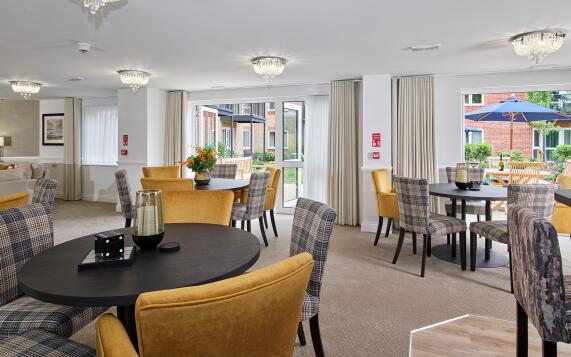 Residents' Lounge at Edwina Mountbatten Lodge, Romsey 1920x1080 3