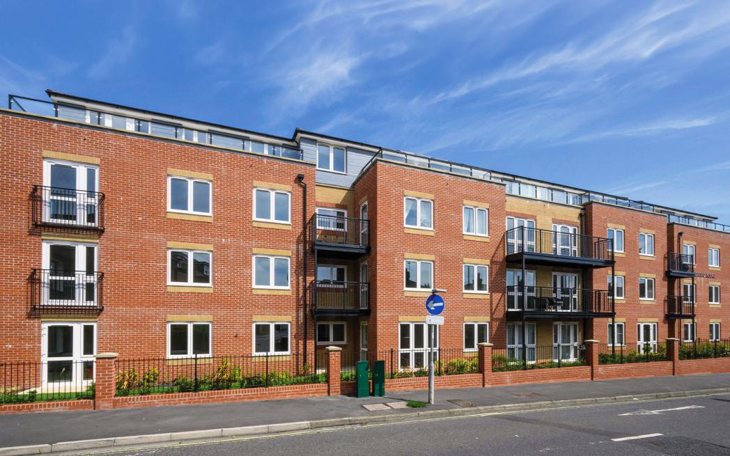 Thackeray Lodge, Fareham front elevation 1920x1080   No signage