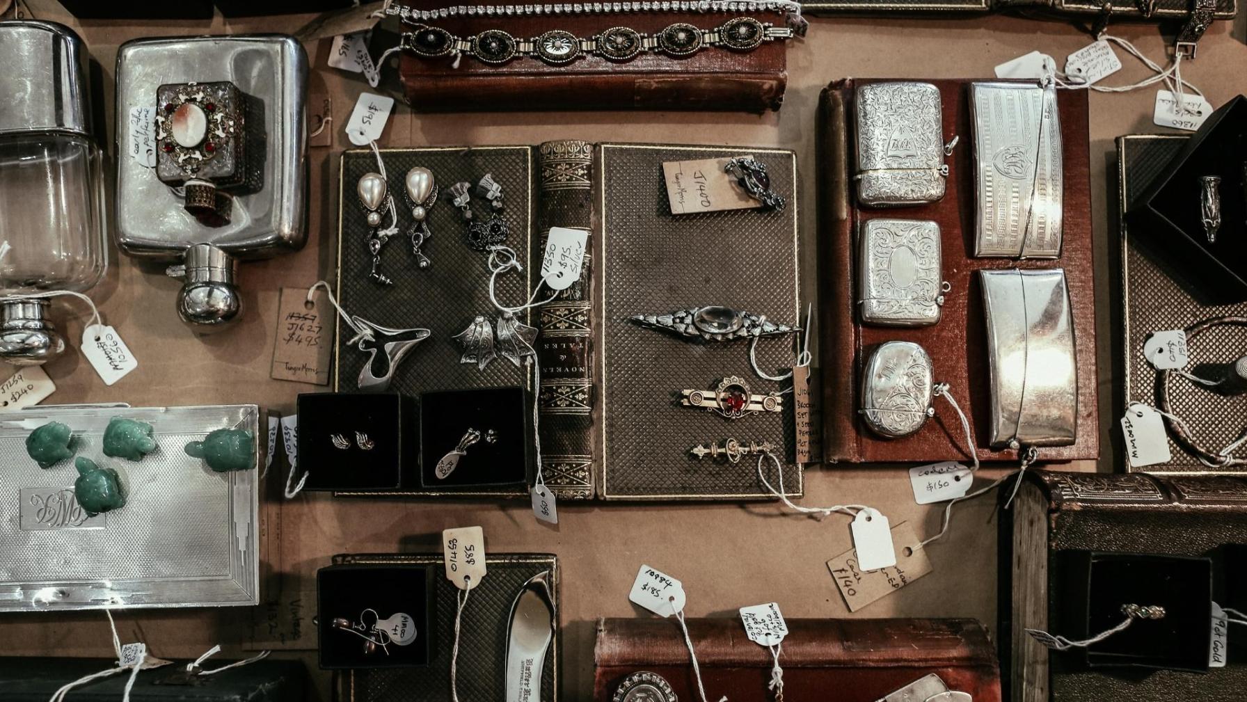 Antique Valuations