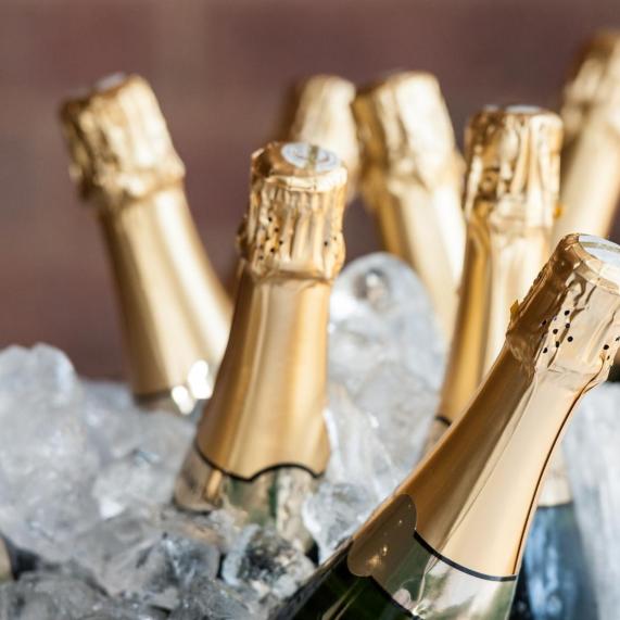 Champagne prosecco fizz