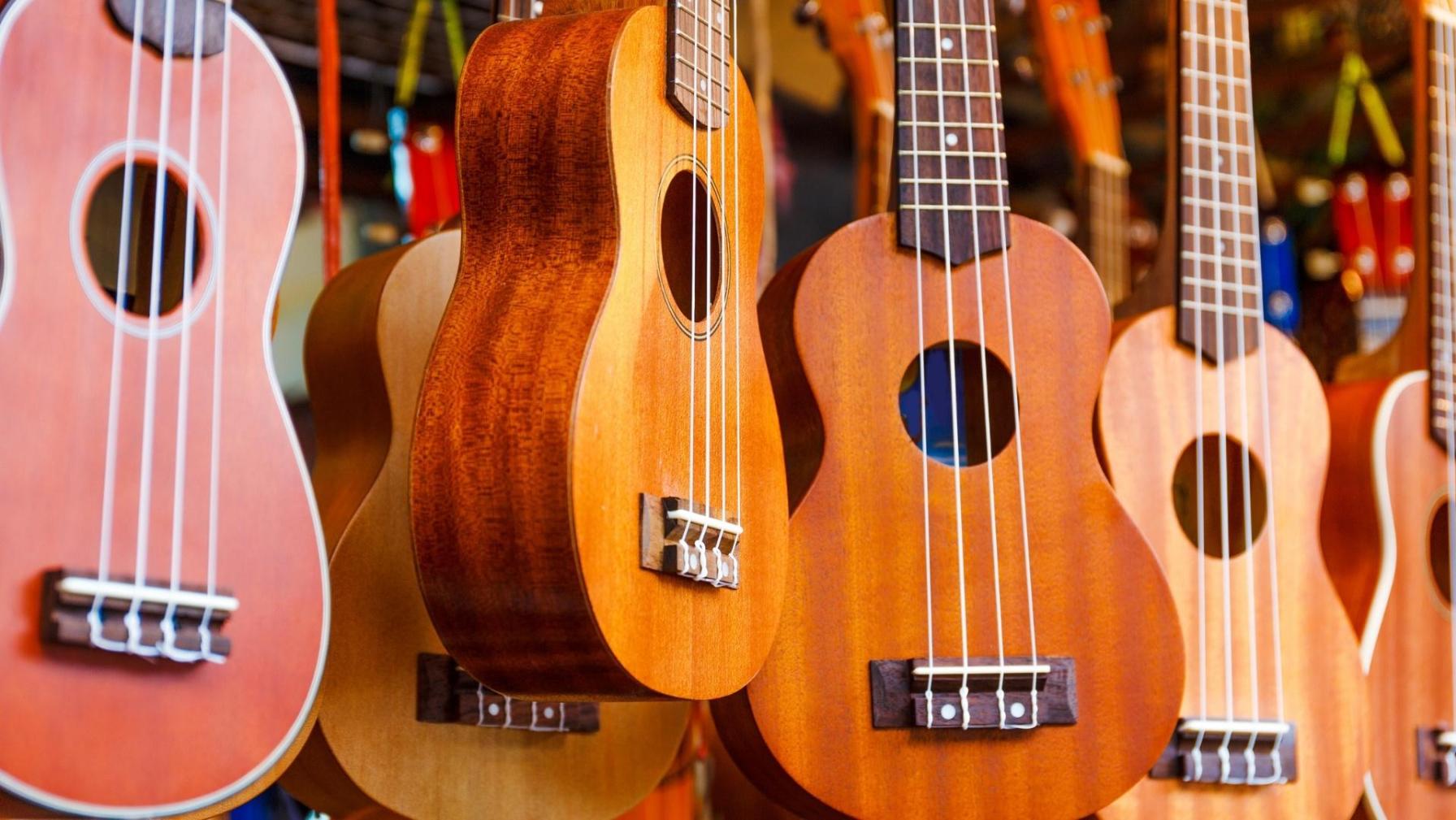 Ukulele guitars