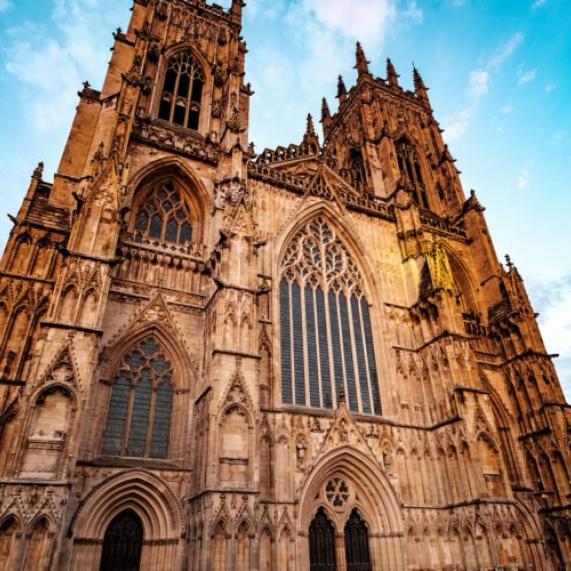 York cathedral 1920x1440 1 800x500