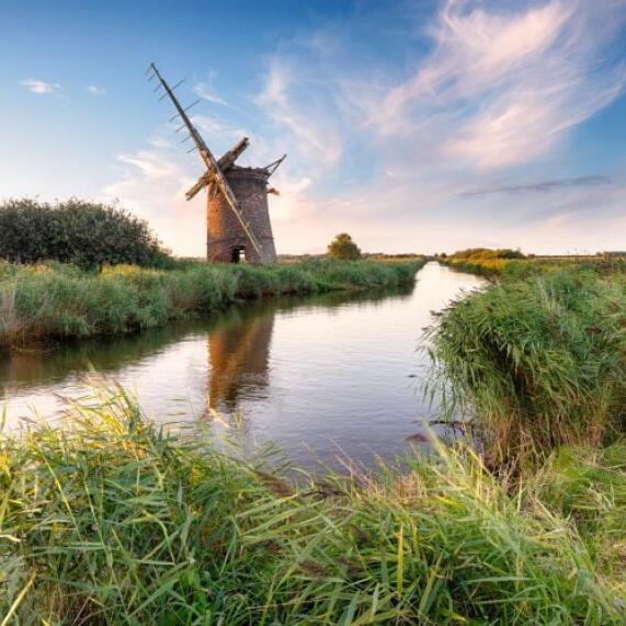 shutterstock 321425747 Norfolk The Broads 800x500