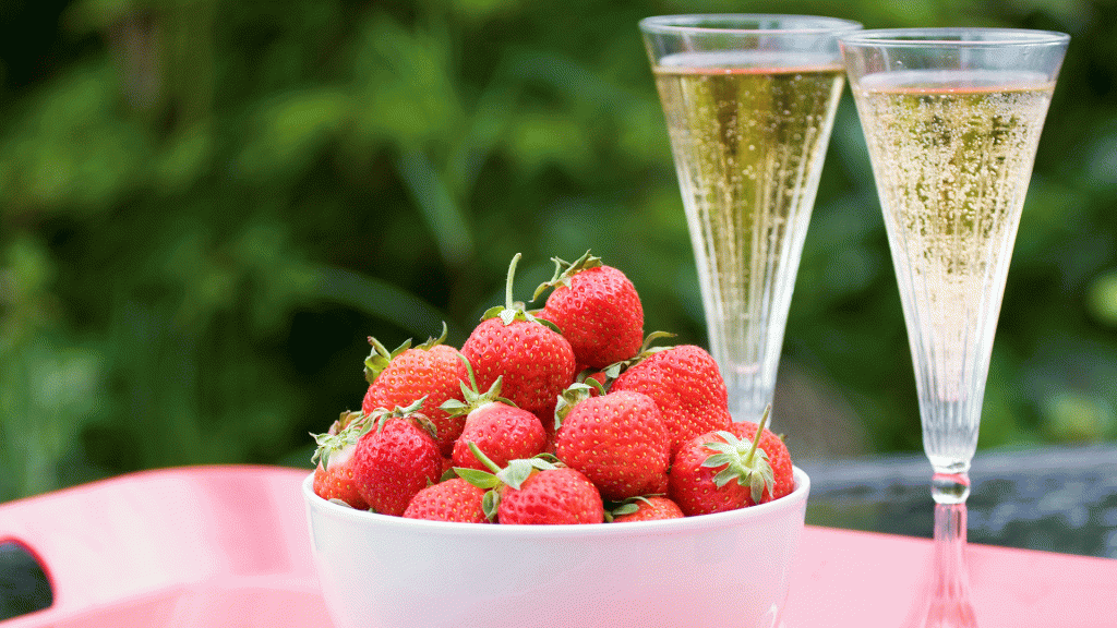 Strawberries-and-fizz-1920-x-1080
